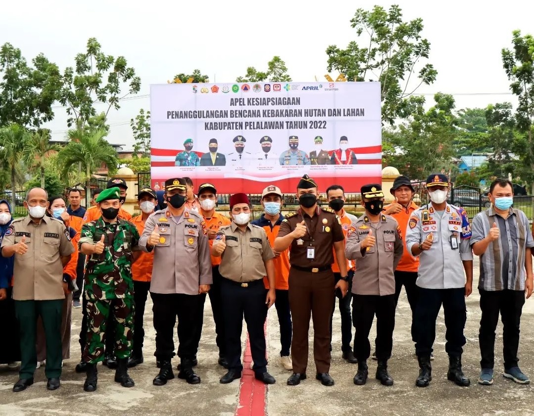 You are currently viewing Wakil Bupati Pelalawan Pimpin Apel Siaga Karhutla Tahun 2022 Tingkat Kabupaten Pelalawan