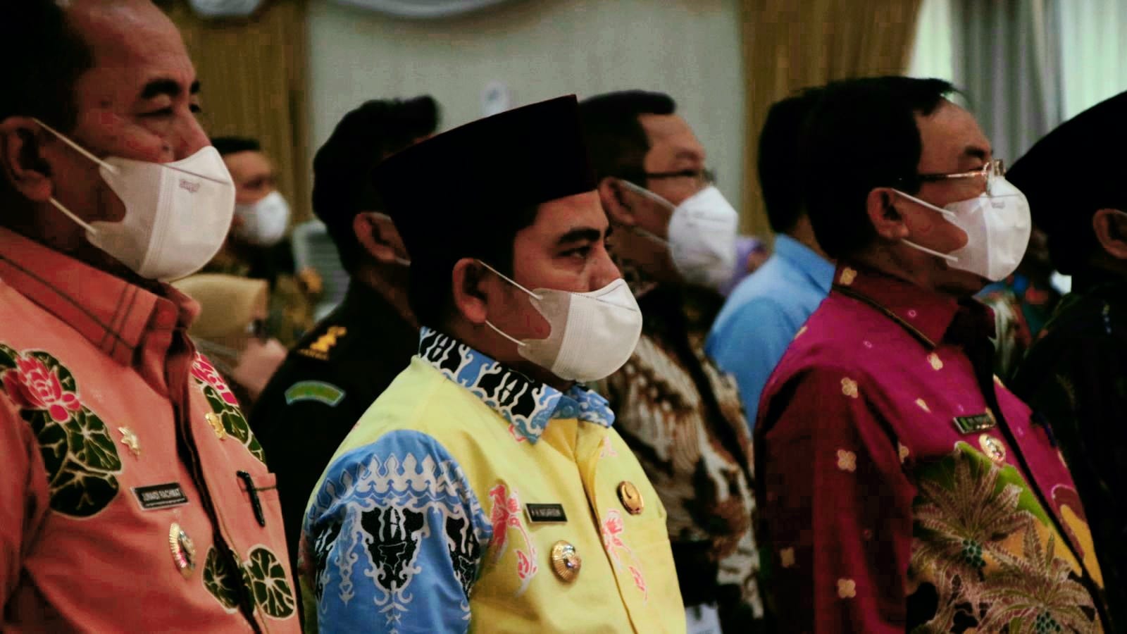 You are currently viewing Wakil Bupati Pelalawan Hadiri Rakor P3DN dan Sosialisasi UU HKPD