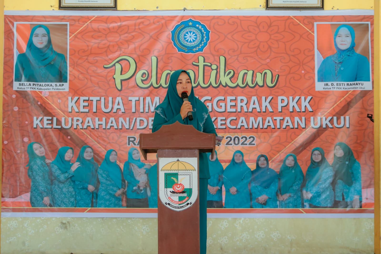 You are currently viewing Ketua TP PKK Kabupaten Pelalawan Hadiri Pelantikan TP PKK Kelurahan/ Desa Se-Kecamatan Ukui                                              