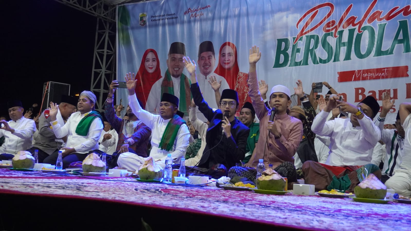 You are currently viewing Ribuan Masyarakat Kabupaten Pelalawan Mengkuti Pelalawan Bersholawat