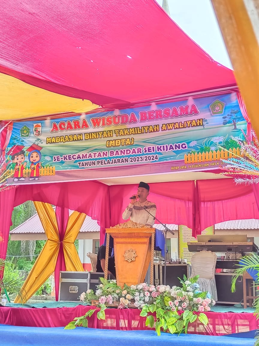 You are currently viewing Camat Bandar Sei Kijang Hadiri Acara Wisuda MDTA Se-Kecamatan Bandar Sei Kijang Tahun 2023/2024