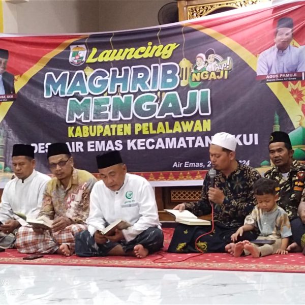 Camat Ukui Ikuti Launching Maghrib Mengaji Dan Khatam Quran Serentak Via Zoom Meeting