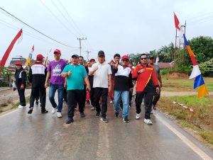 Read more about the article Pemerintahan Kecamatan Kerumutan Taja Jalan Santai dan Senam Sehat Bersama Masyarakat