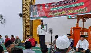 Read more about the article Magrib Mengaji Di Desa Petani, Bupati Zukri Tekankan Camat Dan Kepala Desa Untuk Menjalin Komunikasi Dengan Masyarakat 