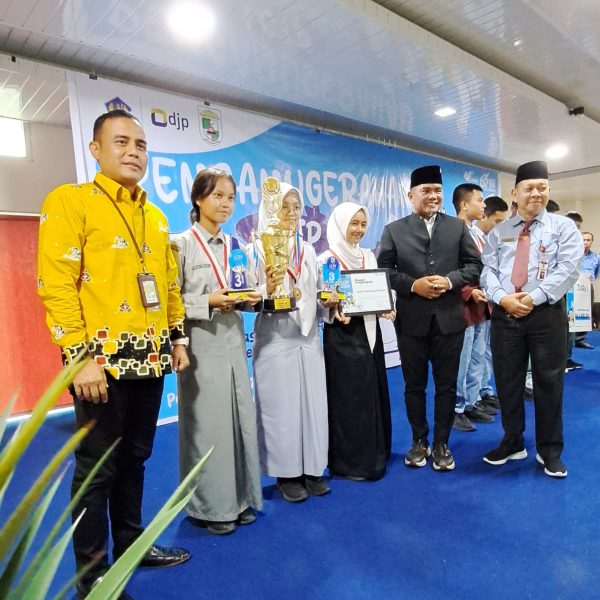 Bupati Zukri Hadiri Acara Pemberian Penghargaan Pemenang LCTP Kabupaten Pelalawan Tahun 2024