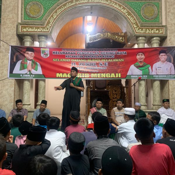 Laksanakan Magrib Mengaji, Bupati Gandeng Tim Medis Untuk Berikan Pelayanan Kesehatan Gratis Bagi Masyarakat