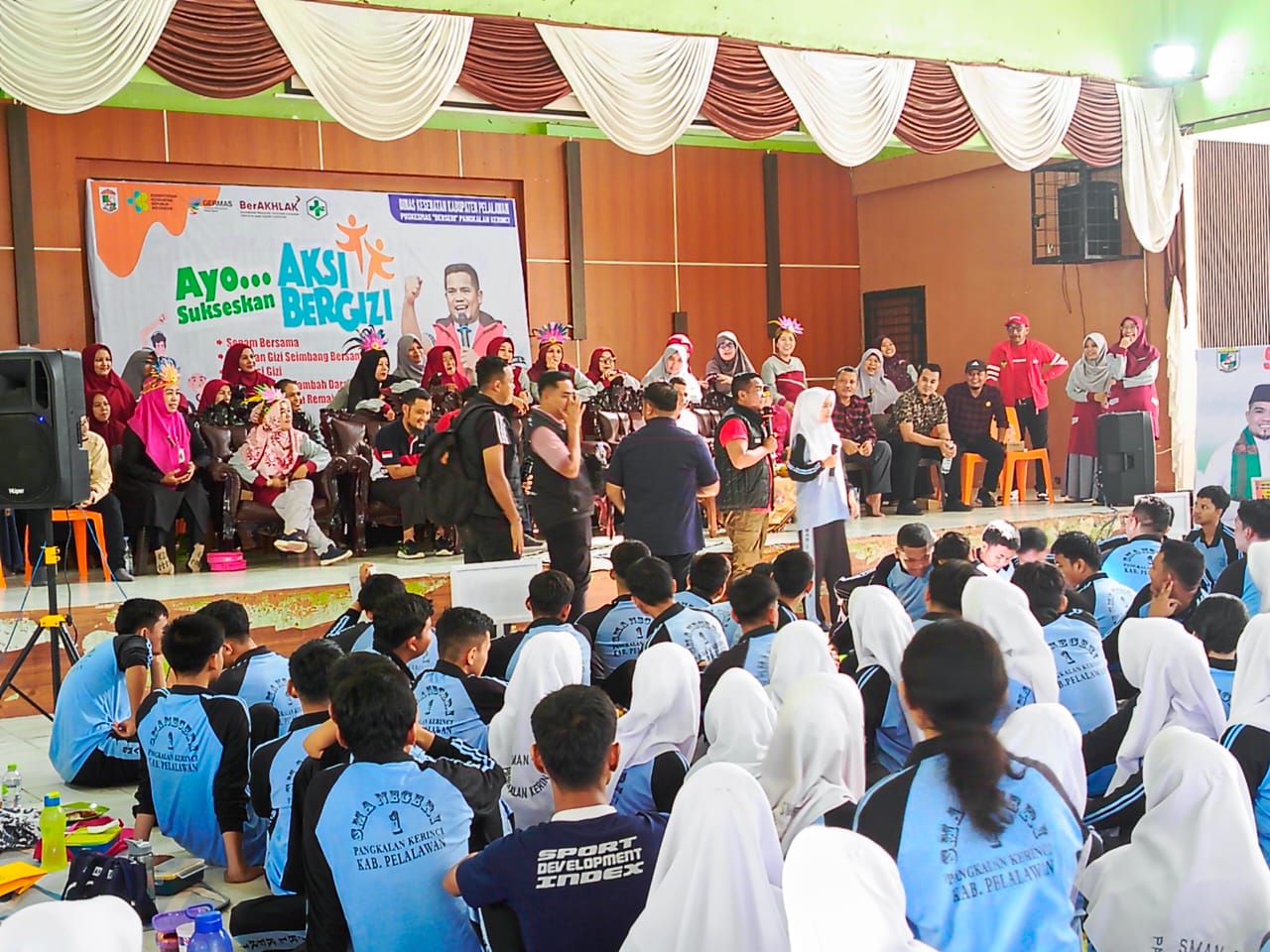 Read more about the article Hadiri Kegiatan Gerakan Nasional Aksi Bergizi, Bupati Zukri berharap Edukasi Kesehatan Dan Pembagian TTD, Dapat Melahirkan Generasi Yang Sehat Dan Menjadi Langkah Dalam Pencegahan Stunting Di Kabupaten Pelalawan