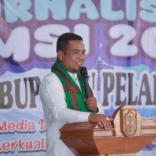 Bupati Pelalawan Buka Secara Resmi Gebyar Jurnalistik JMSI 2024