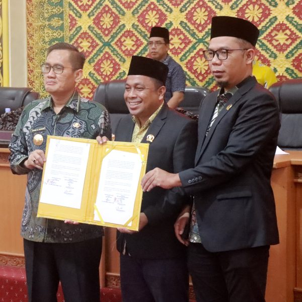 Pemkab Pelalawan Dan DPRD Tandatangani Nota KUPA Dan PPAS-APBD Perubahan Tahun Anggaran 2024