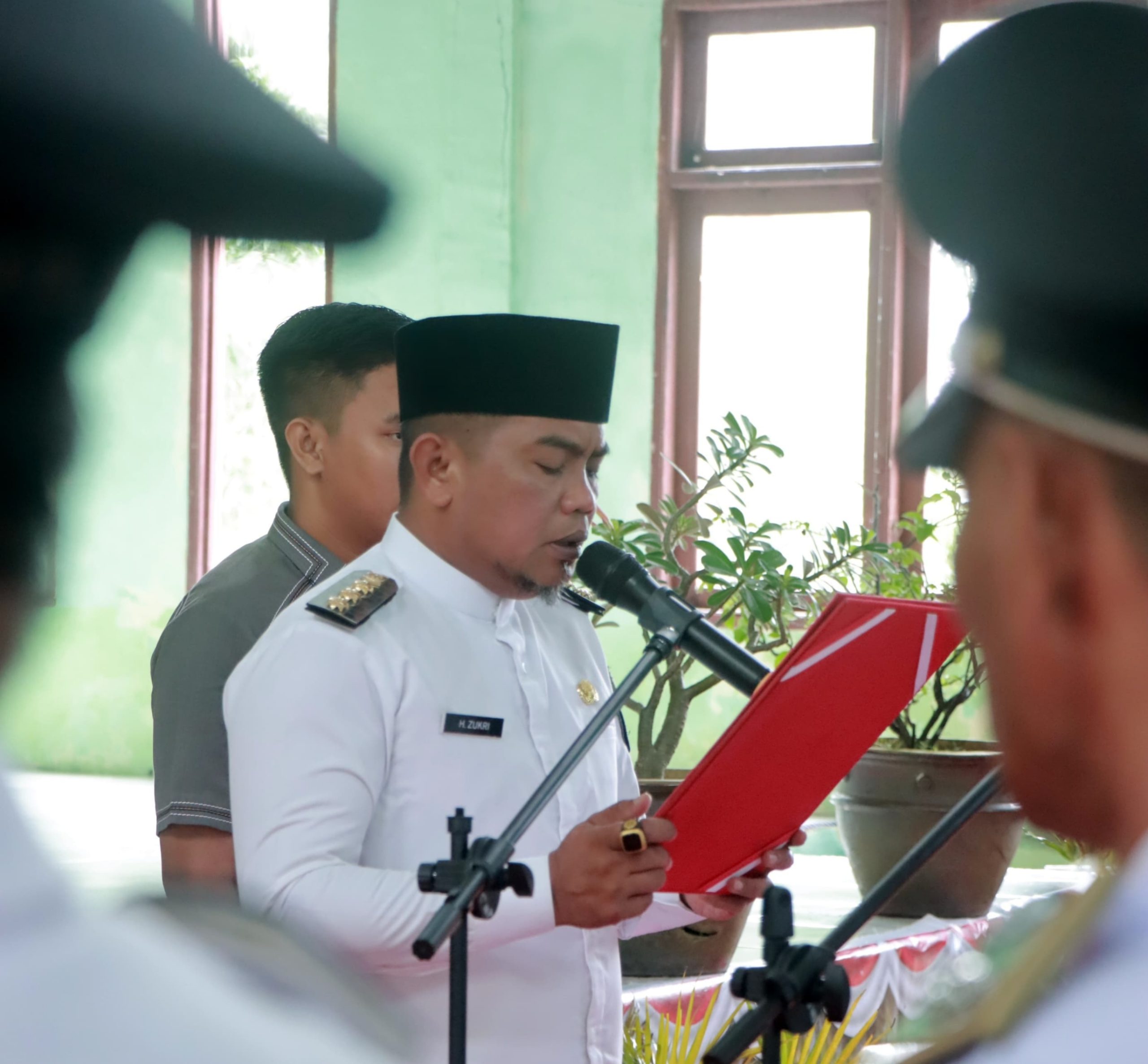 You are currently viewing Bupati Zukri Lantik Pj. Kepala Desa Sokoi Dan Pengukuhan Perpanjangan Masa Jabatan Kepala Desa Serta BPD Se-Kecamatan Kuala Kampar