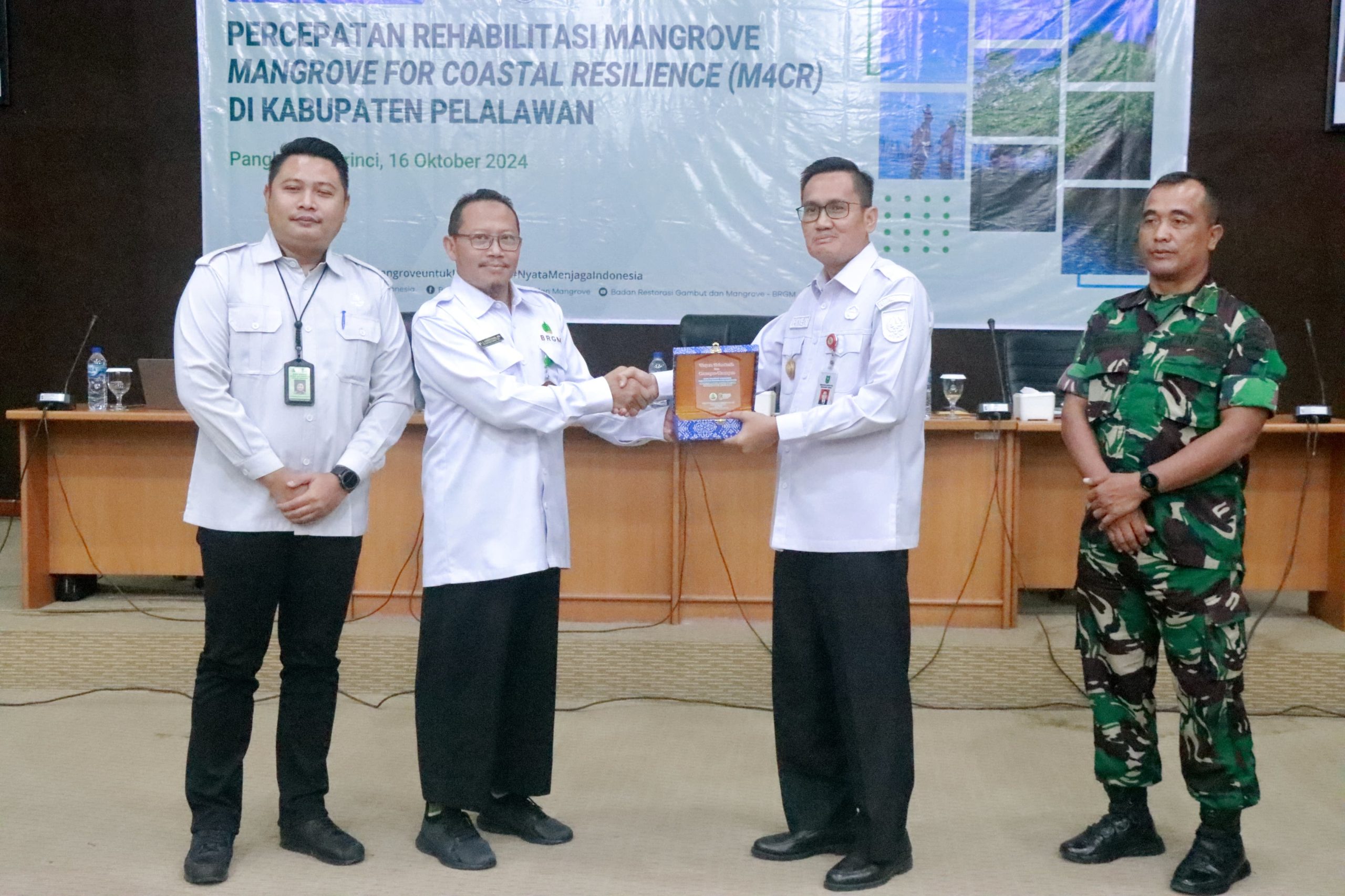 You are currently viewing Pemkab Pelalawan Sambut Baik Kegiatan Sosialisasi Percepatan Rehabilitas Mangrove For Coastal Resilience (M4CR)