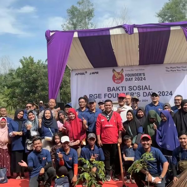 Bupati Zukri Hadiri Acara Founders Day Raja Garuda Emas (RGE) PT. RAPP Di Desa Delik