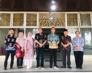 Read more about the article Terima Kunjungan Kerja TPID Kabupaten Solok, Asisten II Pelalawan Paparkan Strategi Pengendalian Inflasi