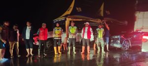 Read more about the article Bupati Pelalawan Kembali Tinjau Banjir Di Jalintim Km. 83
