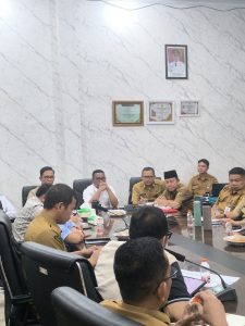Read more about the article Bupati Zukri Pimpin Rapat Pembahasan Dukungan Peningkatan Dan Pemeliharaan Jalan Lintas Bono