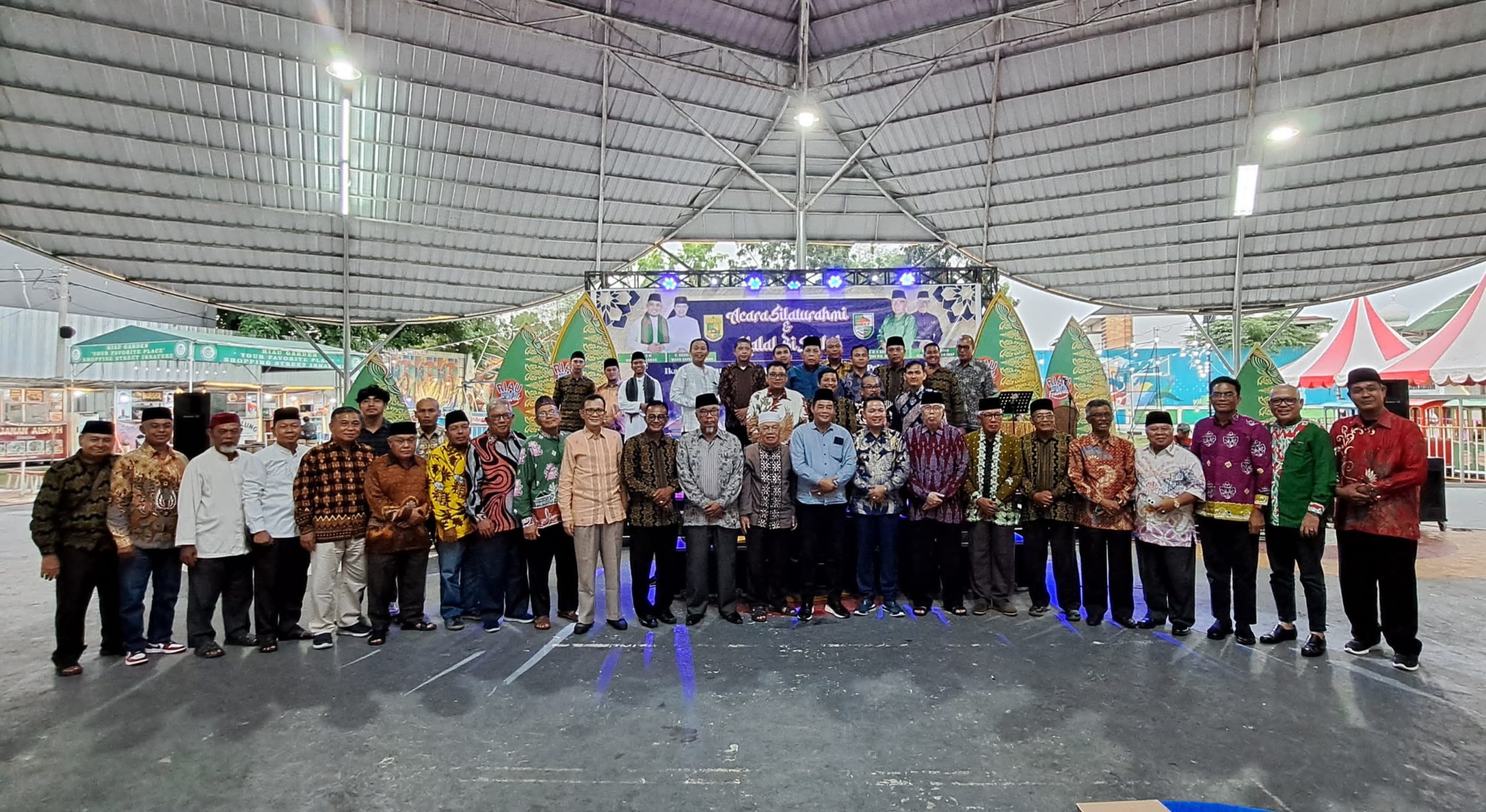 Read more about the article Hadiri Silaturahmi Dan Halal Bihalal IMKP Pekanbaru, Wakil Bupati Pelalawan Ajak Perantau Bersatu Majukan Pelalawan