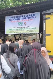 Read more about the article Jelang Lebaran Idul Adha, Pemerintah Kabupaten Pelalawan Gelar Gerakan Pangan Murah