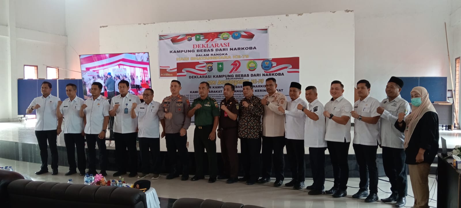 You are currently viewing Asisten I Hadiri Deklarasi Kampung Bebas Narkoba di Kelurahan Pangkalan Kerinci Barat