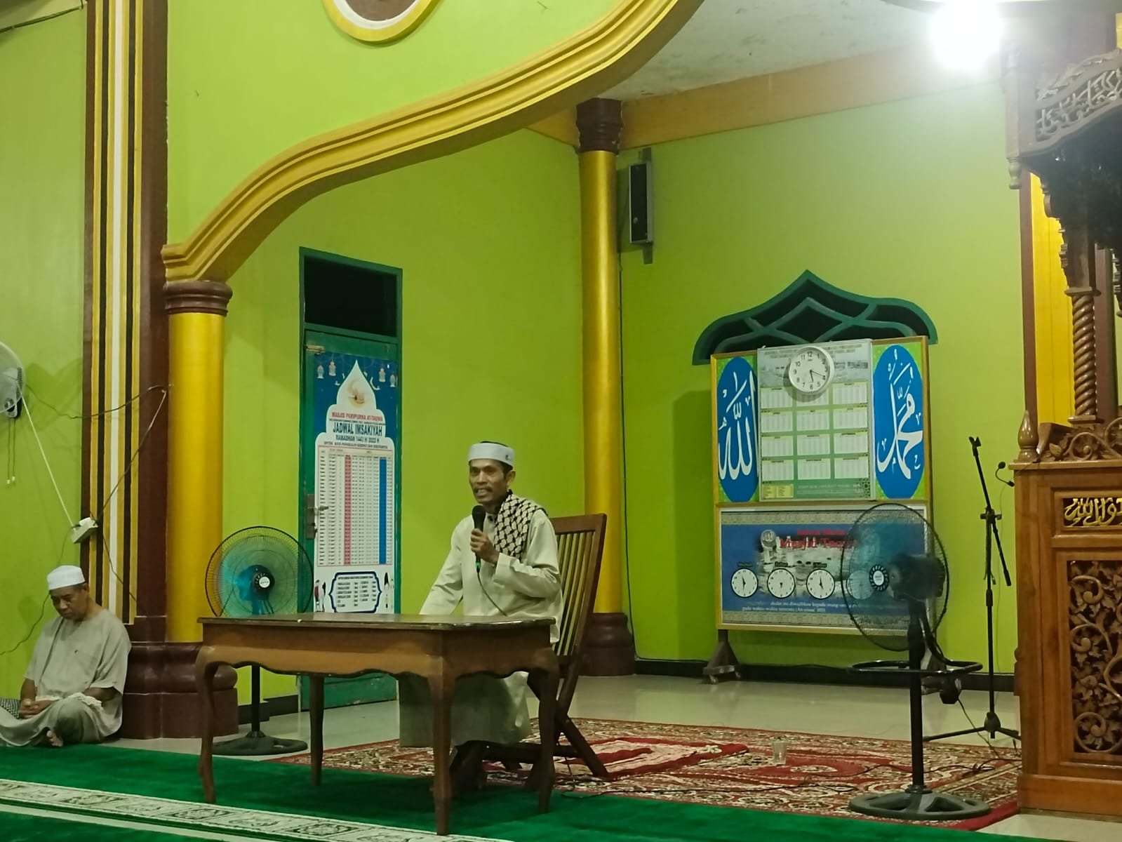 Read more about the article Penghulu KUA Ukui Isi Kajian Ba’da Subuh di Masjid Paripurna At-Taqwa Kelurahan Rawang Empat