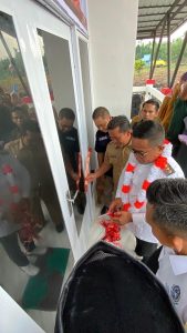 Read more about the article Bupati Pelalawan Resmikan Kantor Desa Labuhan Bilik, Dorong Peningkatan Pelayanan Publik di Tingkat Desa