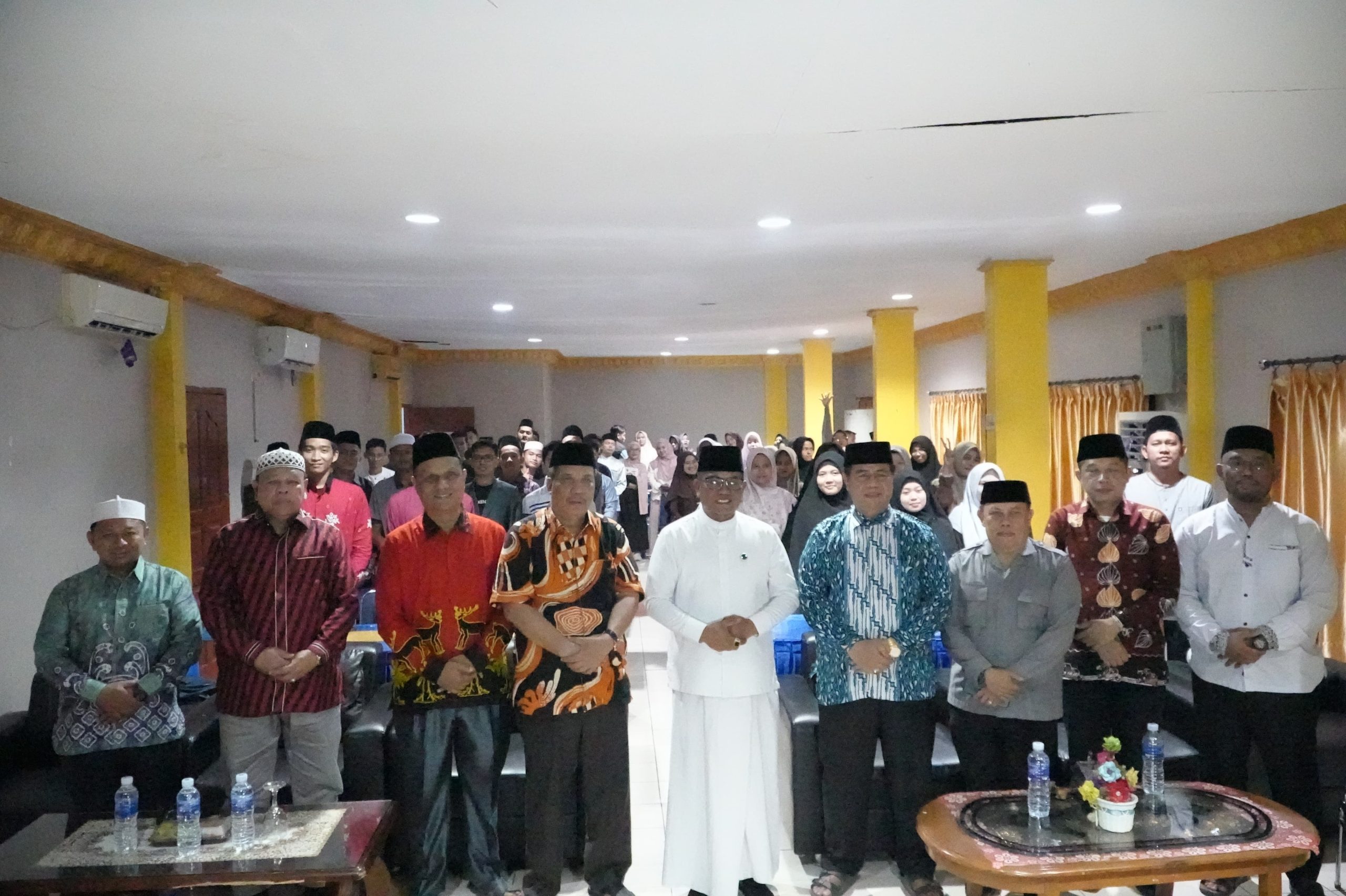 You are currently viewing Tutup Training Center Khafilah Kabupaten Pelalawan, Ini pesan Bupati  Zukri
