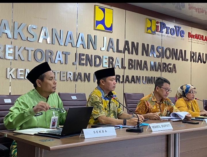You are currently viewing Wabup Husni Tamrin Bahas Penanganan Banjir dan Drainase dengan BPJN Riau