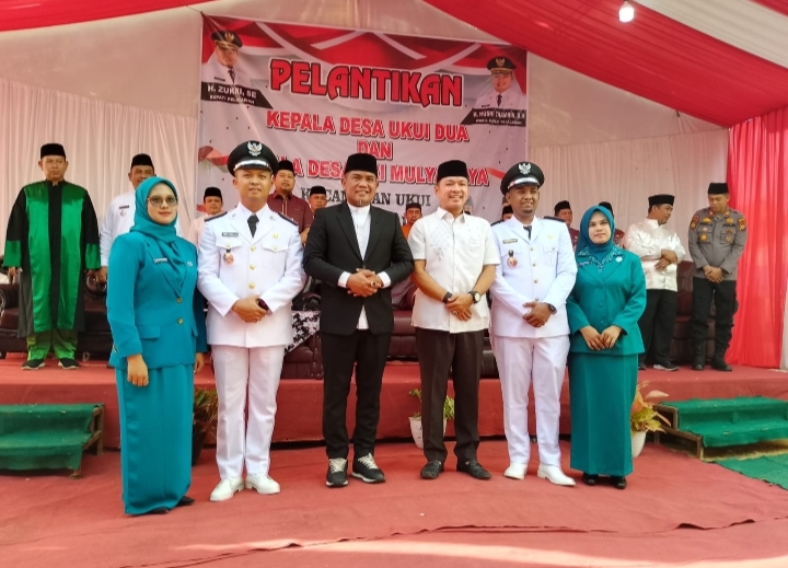 Read more about the article Lantik Kepala Desa Ukui Dua Dan Kepala Desa Tri Mulya Jaya, ini pesan Bupati Zukri