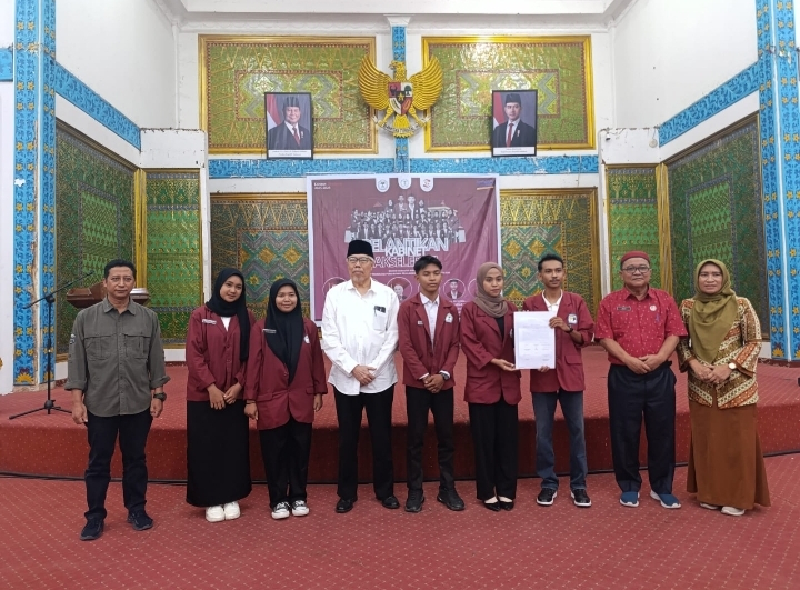 You are currently viewing Asisten I Setda Pelalawan Hadiri Pelantikan Pengurus BEM ITP2I Periode 2025/2026