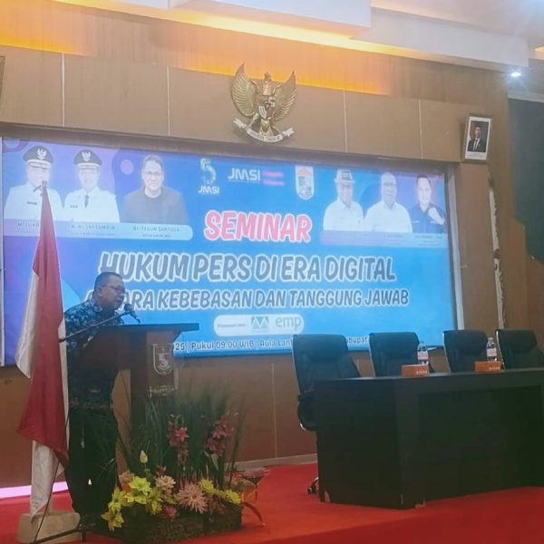 Asisten I Setda Pelalawan Buka Seminar JMSI Bertema “Hukum Pers di Era Digital”