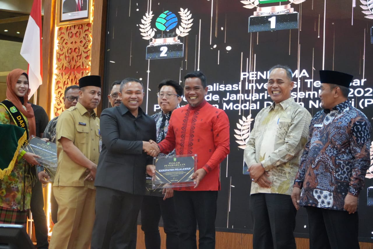 Read more about the article Kabupaten Pelalawan Raih Terbaik I Penyumbang Investasi Terbesar se-Riau Tahun 2024