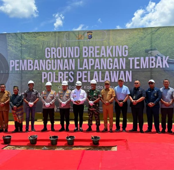 Bupati dan Wakil Bupati Pelalawan Hadiri Ground Breaking Pembangunan Lapangan Tembak Polres Pelalawan