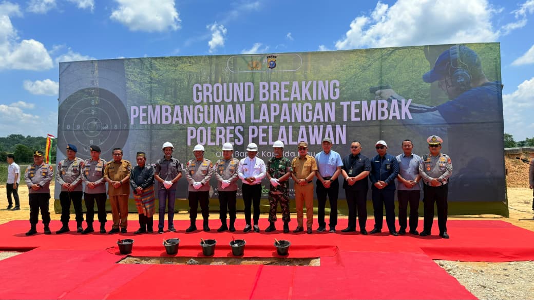 Bupati dan Wakil Bupati Pelalawan Hadiri Ground Breaking Pembangunan Lapangan Tembak Polres Pelalawan