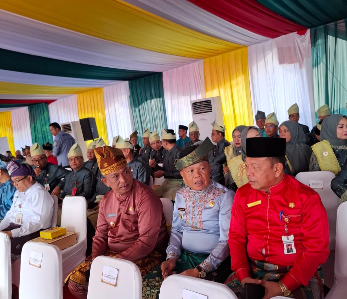 You are currently viewing Asisten II Setda Pelalawan Hadiri Apel Peringatan Hari Jadi Ke-68 Provinsi Riau
