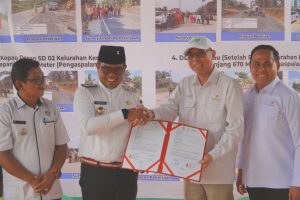 Read more about the article Bupati Pelalawan Hadiri Peresmian Dan Serah Terima Pengerjaan Pengaspalan Program PPM/CSR PT. EMP Energi Riau