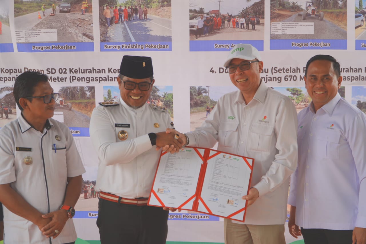 Bupati Pelalawan Hadiri Peresmian Dan Serah Terima Pengerjaan Pengaspalan Program PPM/CSR PT. EMP Energi Riau