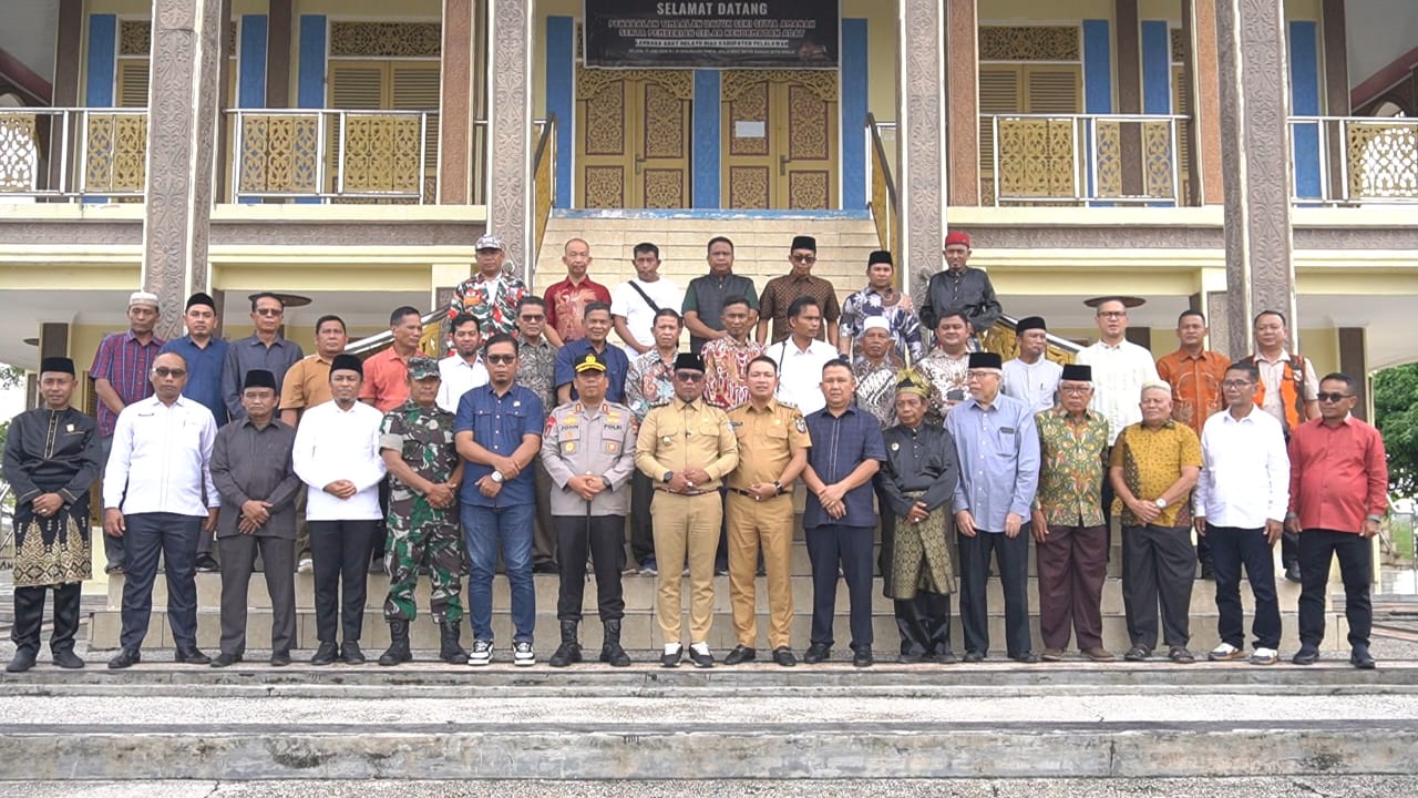 Read more about the article Bupati Pelalawan Ajak Masyarakat Jaga Persatuan dan Keamanan Daerah