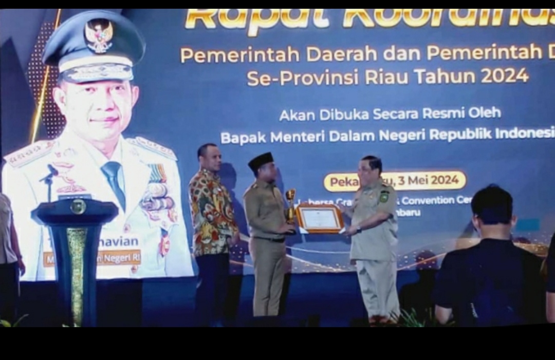 You are currently viewing Pemkab Pelalawan Raih Penghargaan Terbaik I Pembangunan Daerah Propinsi Riau Tahun 2024