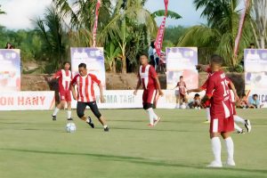 Read more about the article Bupati Pelalawan Pimpin Kemenangan Tim Pelalawan di Laga Persahabatan