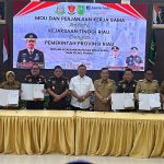 Pemkab Pelalawan Ikut Tandatangani MoU Pelaksanaan Pidana Kerja Sosial bersama Kejati Riau