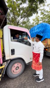 Read more about the article Pemkab Pelalawan Salurkan Bantuan Lanjutan untuk Korban Bencana di Aceh, Sumut, dan Sumbar