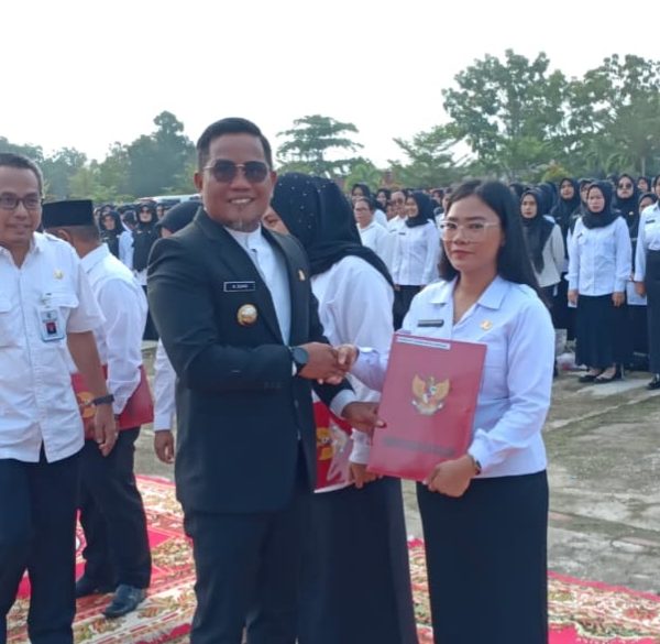 Bupati Pelalawan Lantik 3.816 PPPK Paruh Waktu