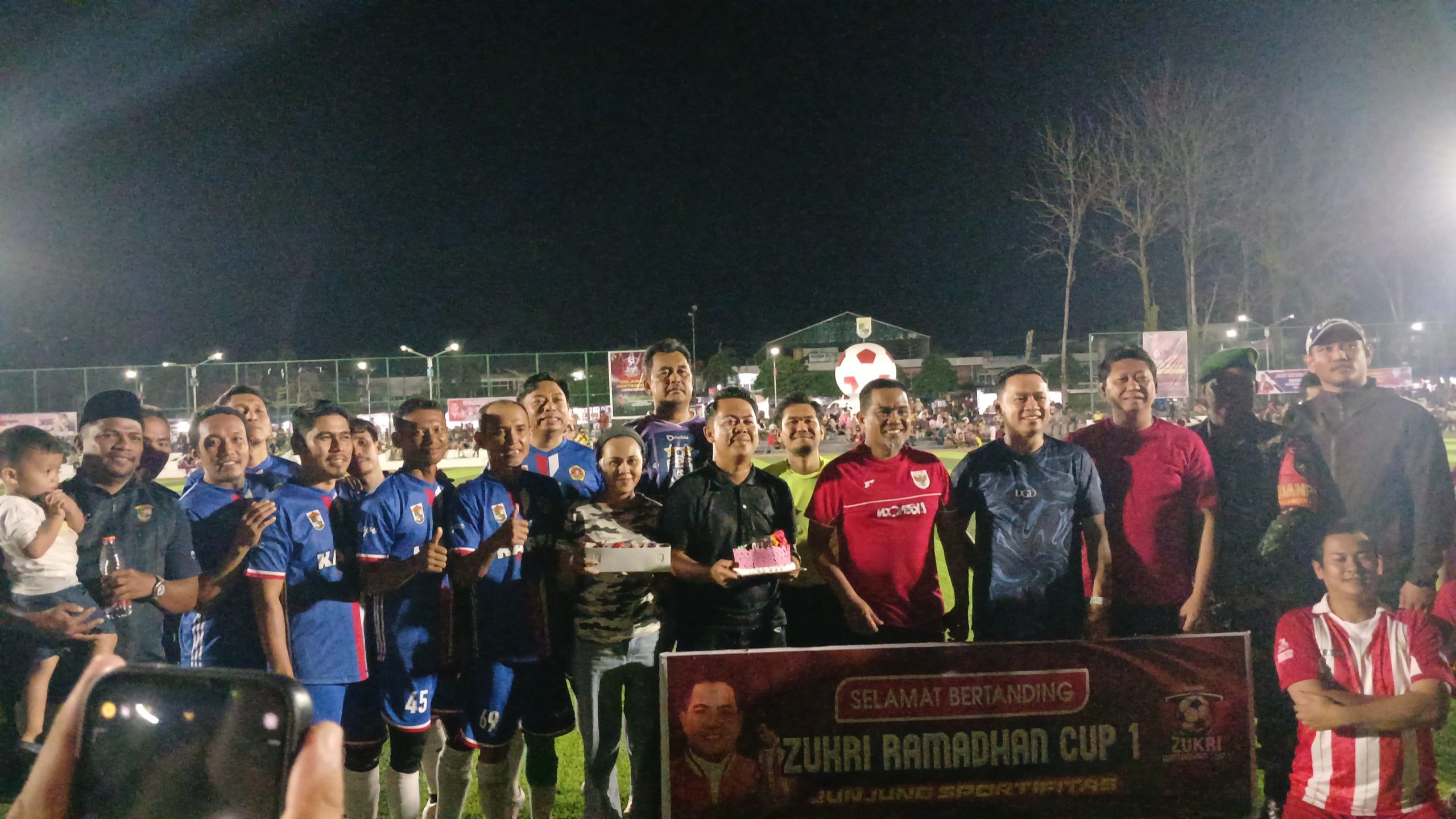 You are currently viewing Bupati Pelalawan Resmi Buka Turnamen Zukri Ramadan Cup I di Pangkalan Kerinci