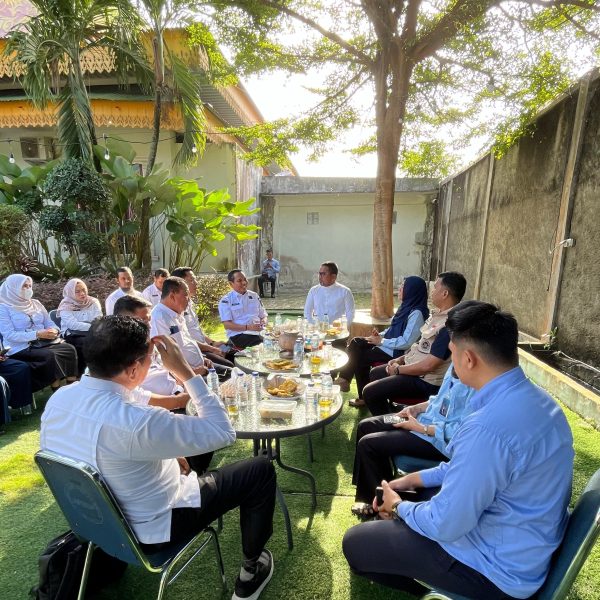 Bupati Pelalawan Terima Kunjungan Kareg BGN Percepat Program Makan Bergizi Gratis