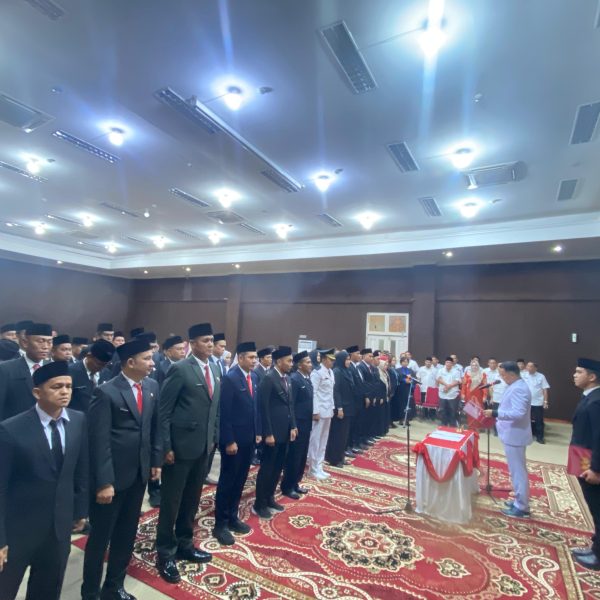 Wabup Husni Tamrin Lantik 62 Pejabat Pemkab Pelalawan, Tekankan Integritas dan Inovasi Menuju Pelalawan Menawan 2030