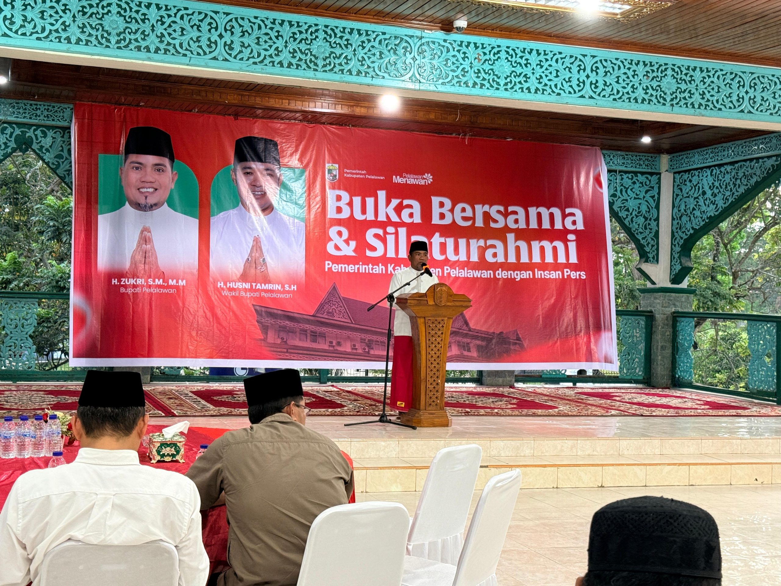 You are currently viewing Pemkab Pelalawan Gelar Buka Puasa Bersama Insan Pers, Perkuat Silaturahmi dan Sinergi