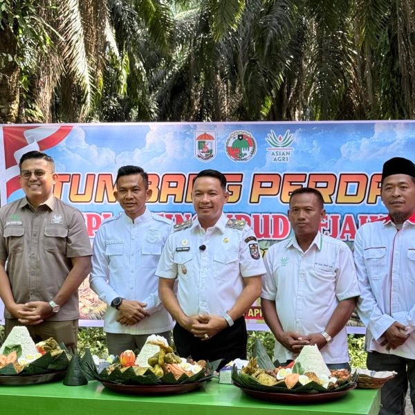 Wabup Pelalawan Hadiri Syukuran Replanting Perdana KPUD Sejahtera SP 6