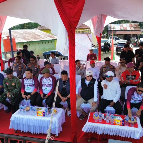 Bupati Pelalawan Buka Ketinting Boat Racing di Desa Wisata Kuala Terusan, Diikuti 60 Peserta dari Berbagai Daerah