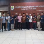 Asisten II Pimpin Rapat Koordinasi Progres Pembangunan Infrastruktur Strategis melalui Dukungan CSR Perusahaan Di Kabupaten Pelalawan