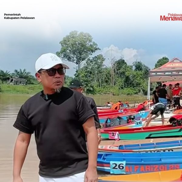 Dihari ke-2, Bupati Zukri Antusias Saksikan Ketinting Boat Racing