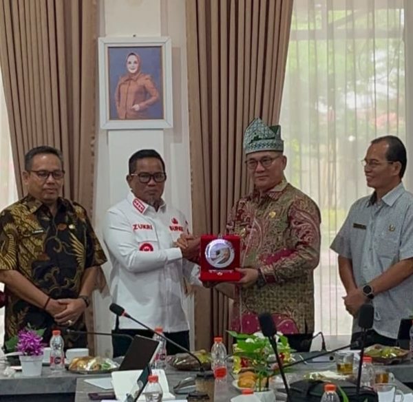 Bupati Zukri Terima Kunjungan Kerja Pemkab Nias Selatan, Paparkan Strategi Optimalisasi PAD